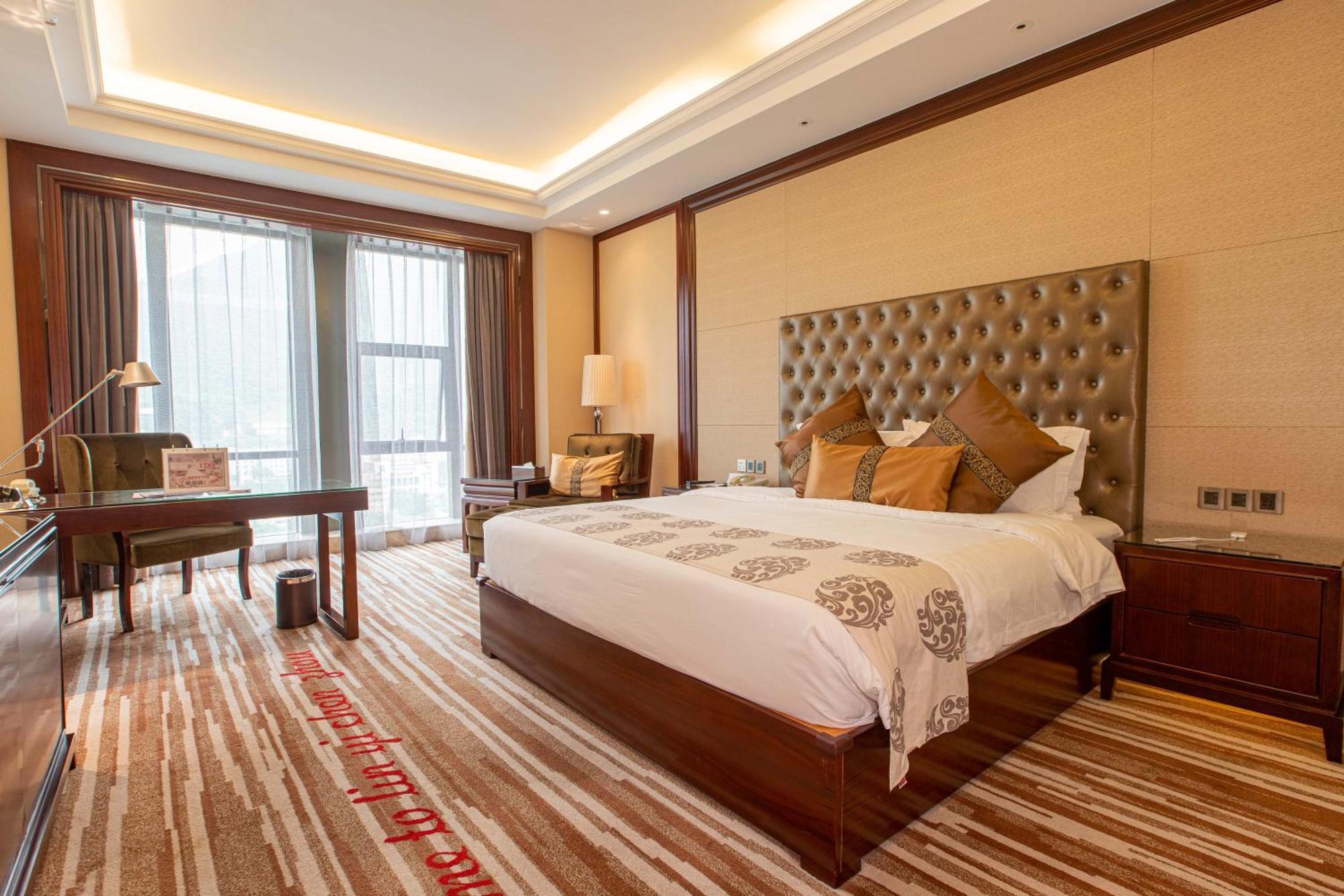 Wyndham Grand Plaza Royale Chenzhou Hotel Exterior photo