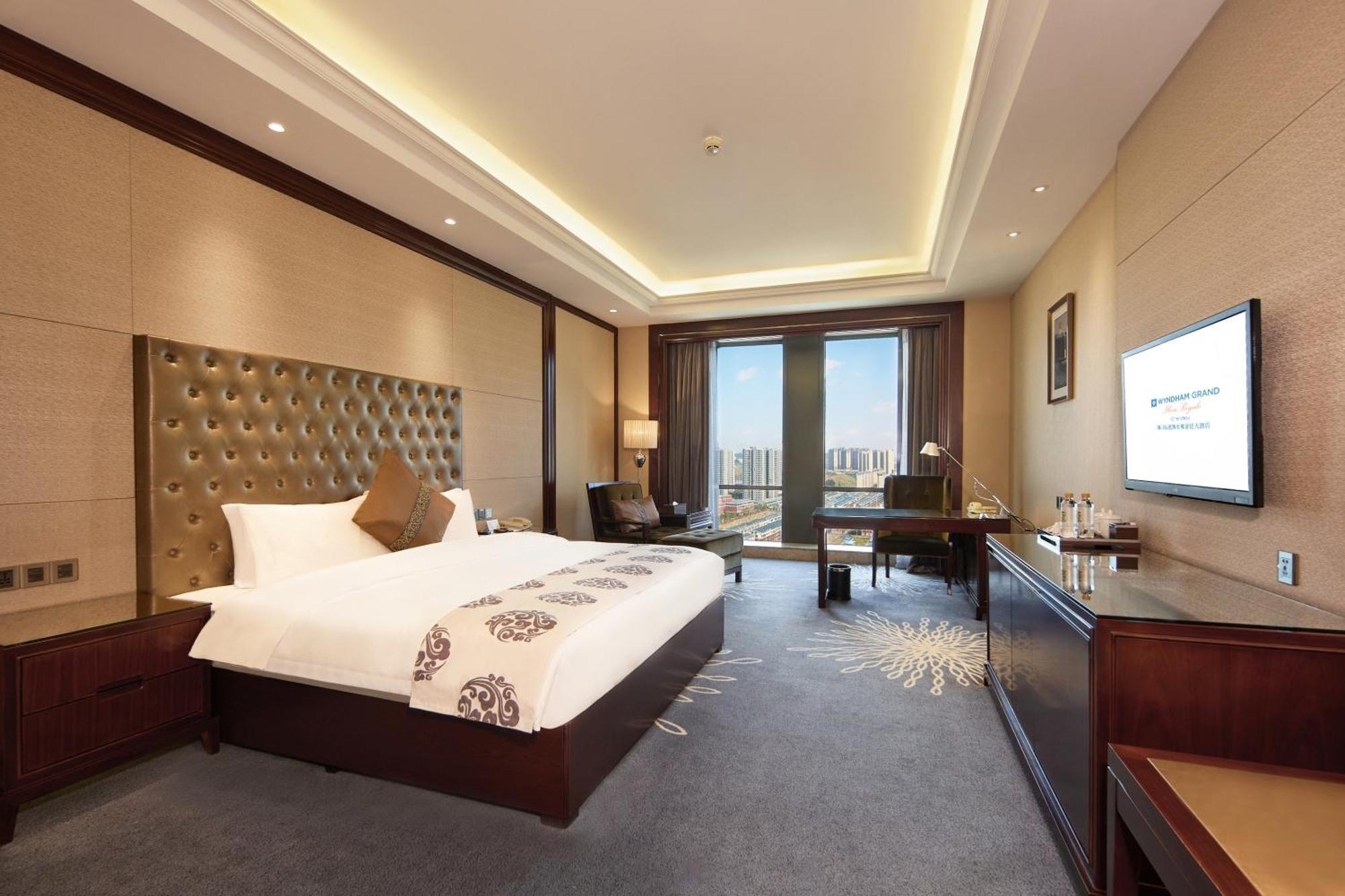 Wyndham Grand Plaza Royale Chenzhou Hotel Exterior photo